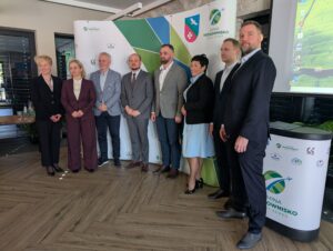 Konferencja podsumowująca Szkolny Fundusz Grantowy – Bank Spółdzielczy w Jasionce wśród partnerów programu